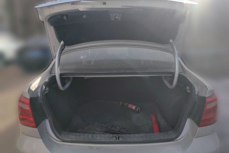 Used Volkswagen Bora 2013 1.6L Manual Fashion Edition
