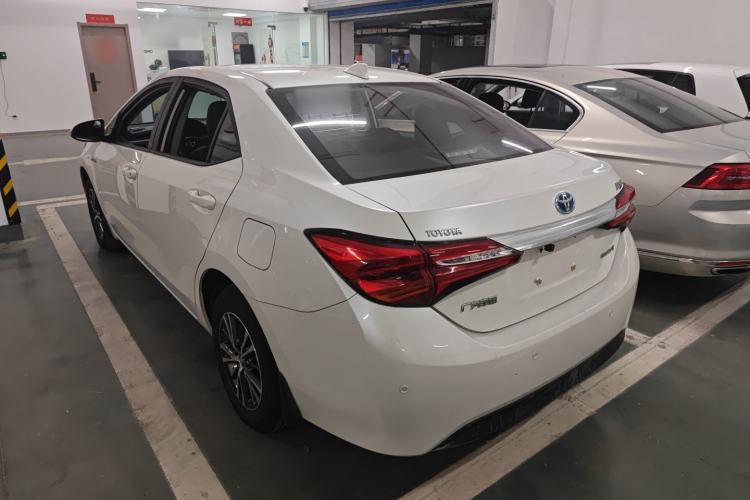 Used Toyota Levin 2016 Dual-Engine 1.8H GS E-CVT Elite Model with Sunroof Rear Left 45 Deg