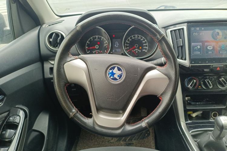 Used Venucia T70 2016 1.6L Manual Ruixing Edition
