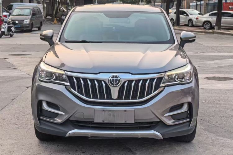 Used Brilliance V6 2018 1.5T Manual Elite Model Front