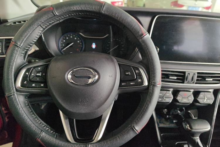 Used GAC Trumpchi GS4 2018 235T Automatic Two-Wheel Drive Luxury Smart Connectivity Version Steering Wheel