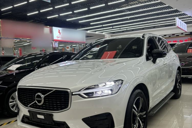 Used Volvo XC60 2019 T5 4x4 Smart & Dynamic Sport Edition China VI Standard