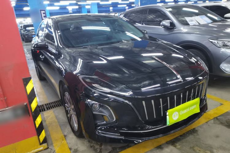 Used Hongqi E-QM5 2022 431 km Charge & Enjoy Edition
