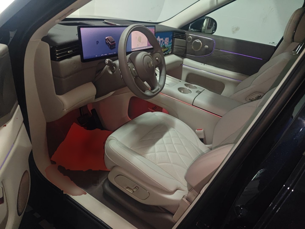 Переднее сиденье в автомобиле