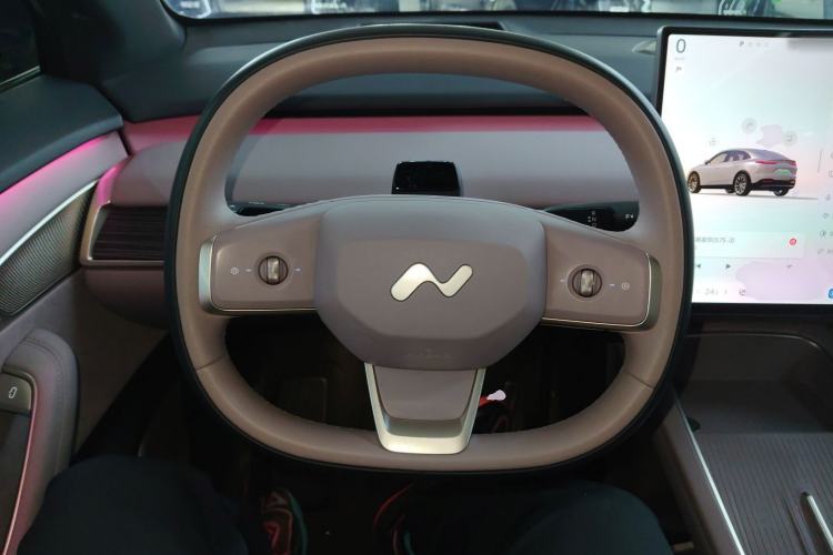 Used ONVO L60 2024 60 kWh Rear-Drive Version