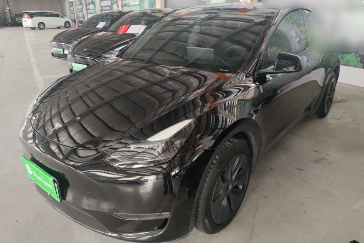 Used Tesla Model Y 2023 Long-Range All-Wheel-Drive Version