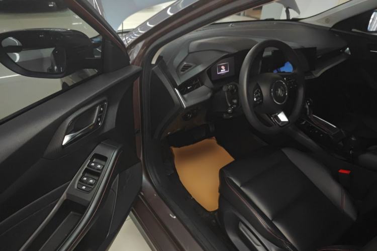 Used MG 5 2021 180 DVVT CVT Youth Luxury Edition Driver Seat