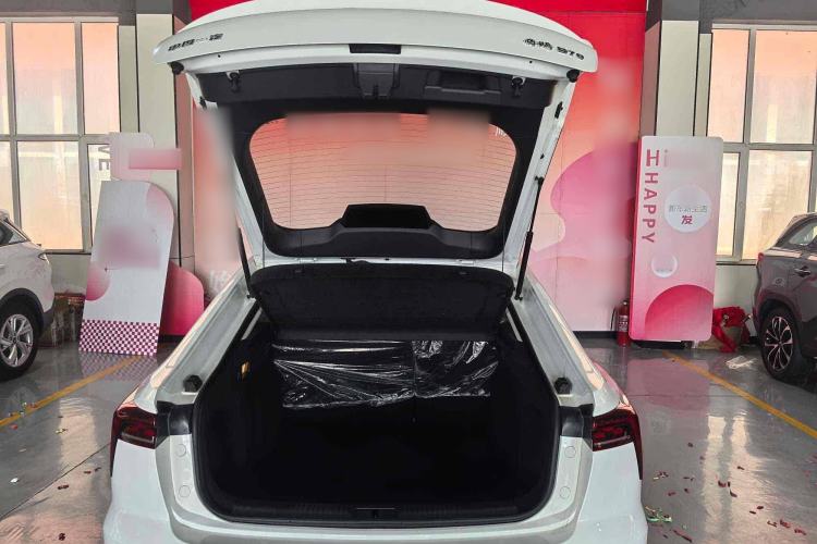 Used Bestune B70 2025 Dragon Edition 1.5T Enjoy Customization Model Interior 7