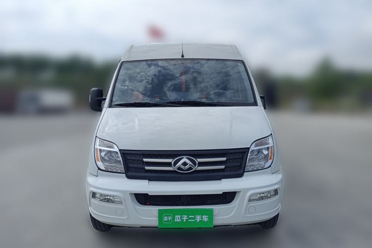 Used SAIC MAXUS Xintu V80 2023 2.0T Manual Classic Aoyuntong Long Wheelbase Mid-Height 6/7/8/9-Seater Front