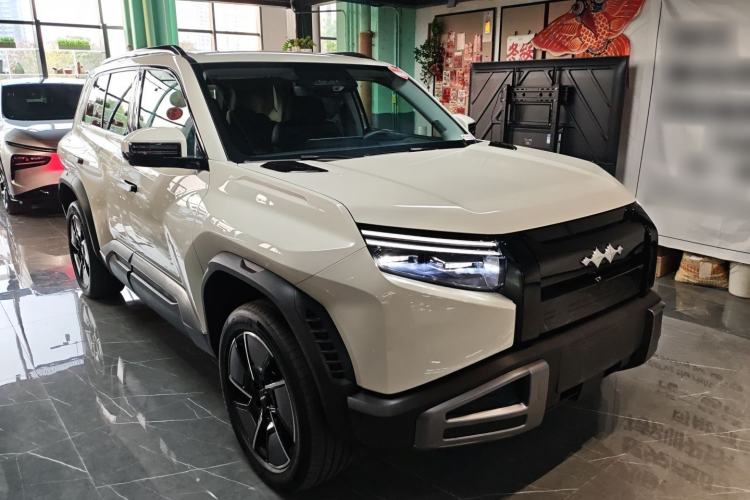 Used Formula Leopard Titanium 3 2025 501KM All-Wheel Drive Intelligent Driving Ultra Version Exterior 1