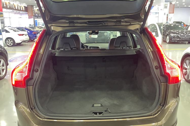 Used Volvo XC60 2014 T5 Zhiyi Edition
