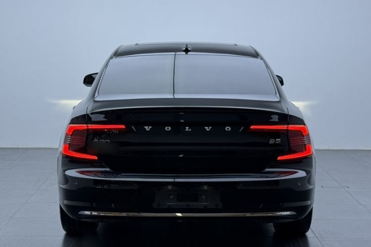 Used Volvo S90 2023 B5 Zhiyuan Luxury Edition