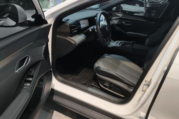 Used BYD Qin L 2025 EV 545KM Cloud Suspension Edition
