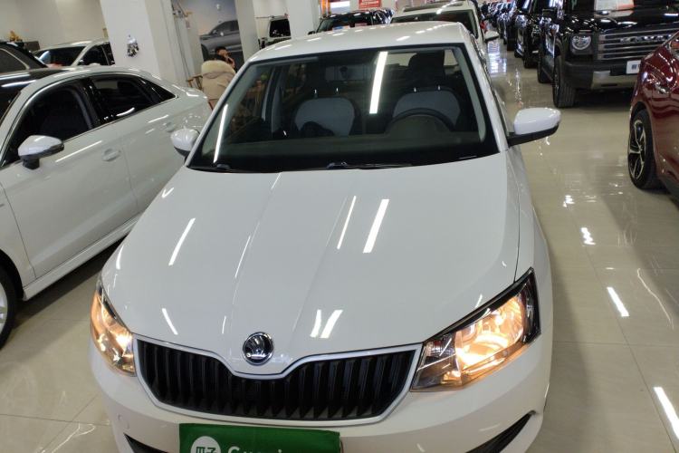 Used Skoda Fabia 2017 1.4L Automatic Car Enjoy Edition Front