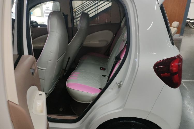 Used Wuling Hongguang MINIEV 2025 Four-Door Version Advanced Edition Left Rear Seat