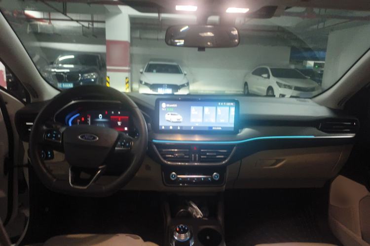 Used Ford Focus 2021 Sedan EcoBoost 180 Automatic Trendy Model