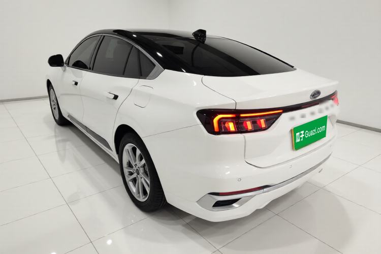 Used Ford Mondeo 2023 EcoBoost 245 Luxury Model Exterior 2