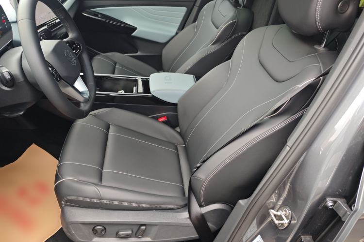 Used Volkswagen ID.4 X 2025 Smart Version Pure & Intelligent Enjoyment Edition Left Front Seat