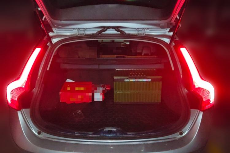 Used Volvo V60 2013 T5 Zhiya Edition Trunk