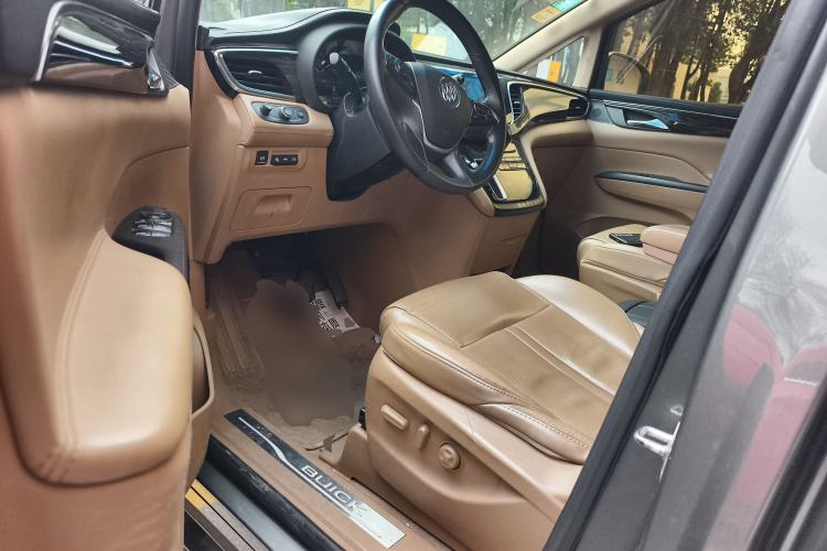 Used Buick GL8 2017 ES 28T Flagship Model China V Standard Driver Seat