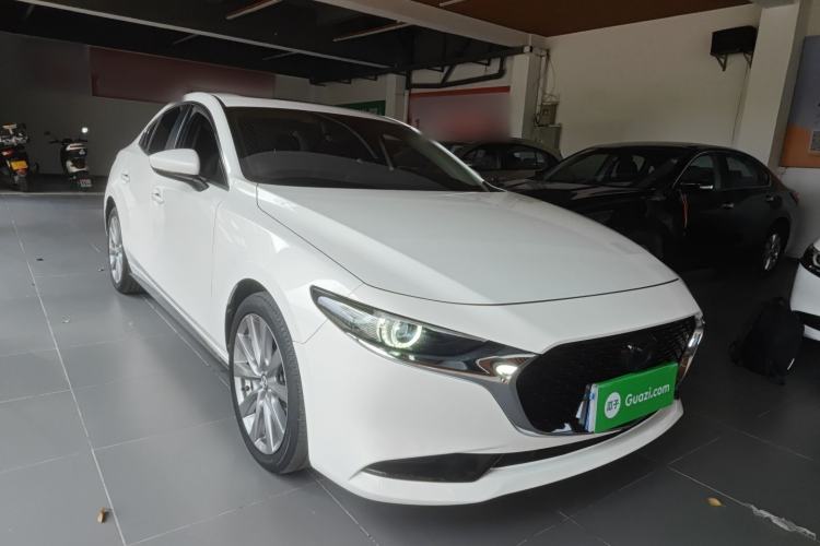 Used Mazda 3 Axela 2021 2.0L Automatic Zhiyao Edition Front Right 45 Deg