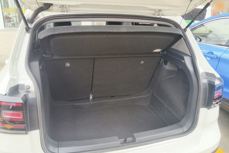 Used Volkswagen Tacqua 2021 1.5L Automatic Yue Zhi Lian Edition Trunk