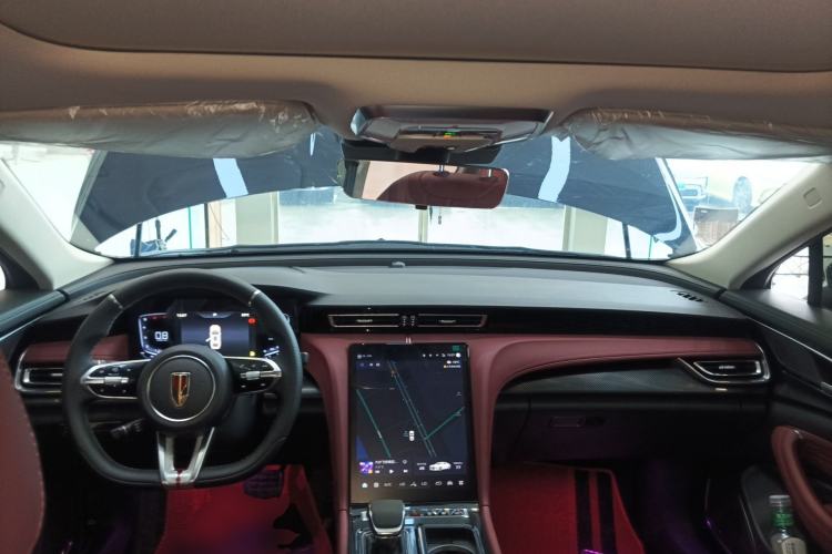 Used Hongqi H5 2025 1.5T DCT Xuan Ying Edition Center Console