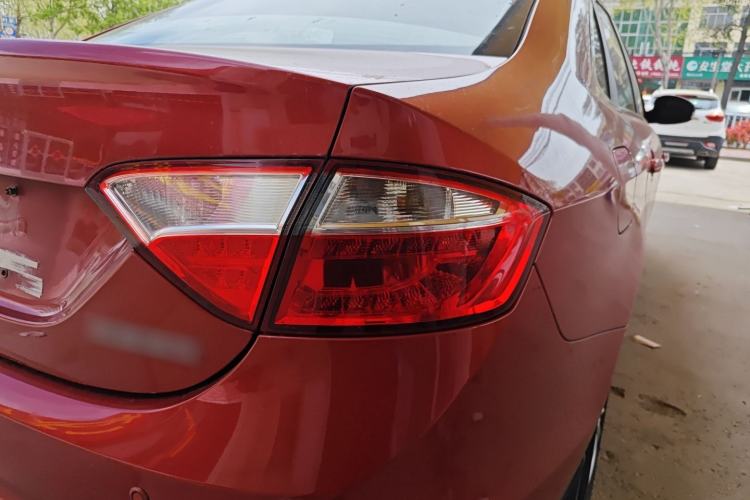 Used Chery Arrizo 7 2015 1.5T Manual Zhi Ling Edition Exterior 3