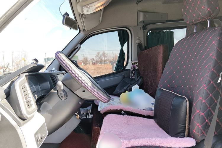 Used SAIC MAXUS Xintu V80 2021 2.0T Manual Classic Aoyuntong Short Wheelbase Mid-Height 7/8/9-Seater