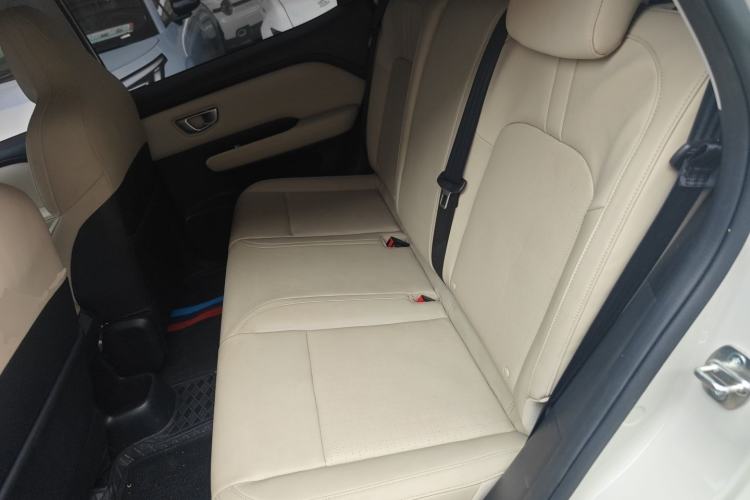 Used Wuling Bingo PLUS 2024 330 km Range Five-Seater Version