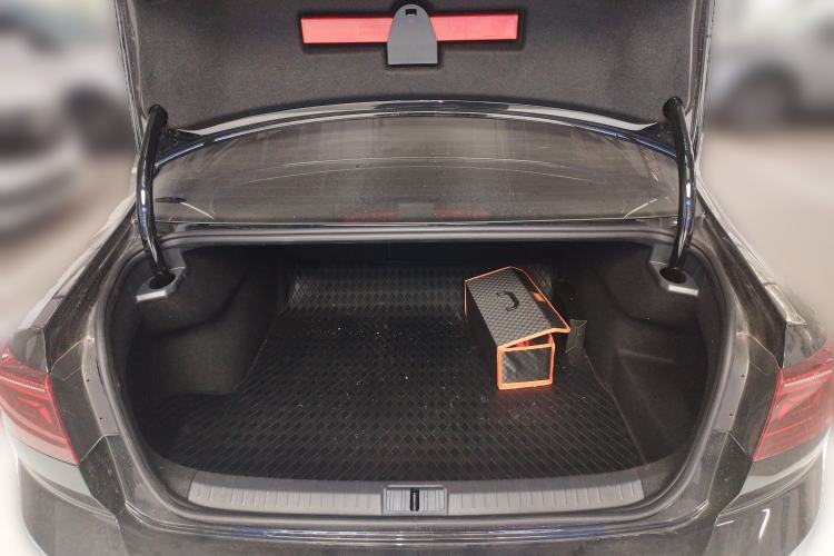 Used Volkswagen Magotan 2025 Revised Version 2 Zhongxiang Edition 330TSI DSG Luxury Trim