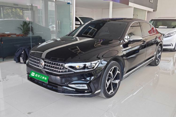 Used Volkswagen Magotan 2023 2 Million Units Limited Edition 330TSI DSG Leading Version