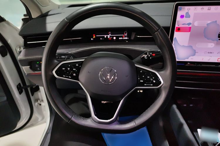 Used Volkswagen ID.7 VIZZION 2024 First Edition Steering Wheel