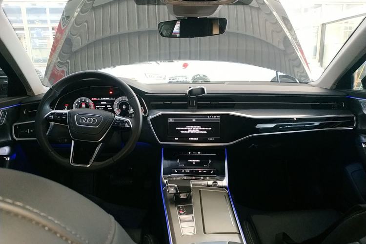 Used Audi A6L 2023 Revised 40 TFSI Luxury Prestige Edition Center Console