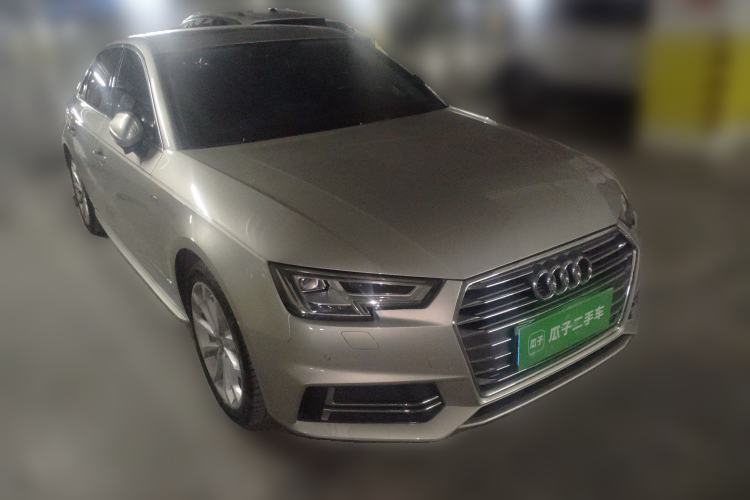 Used Audi A4L 2018 30th Anniversary Edition 40 TFSI Fashion Model
