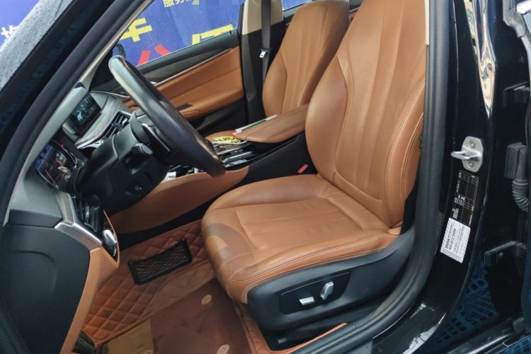 Used BMW 5 Series 2018 530Li Leading Edition Luxury Package
