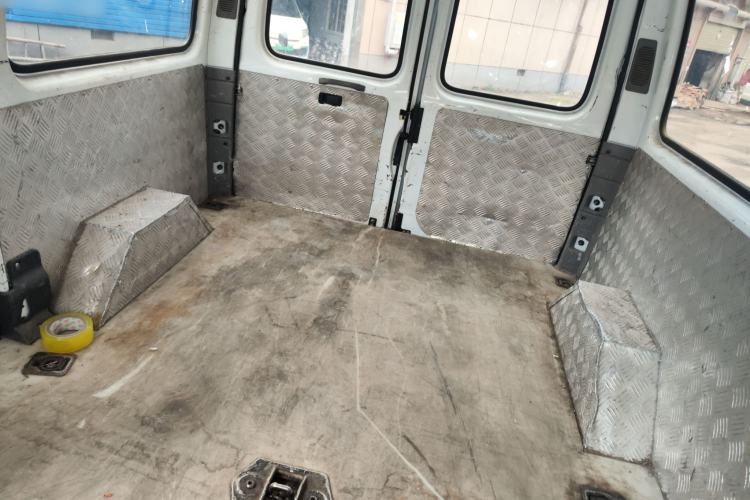 Used JMC Transit 2017 2.8T Business-Grade Short Wheelbase Mid-Roof 11/12-Seater JX493