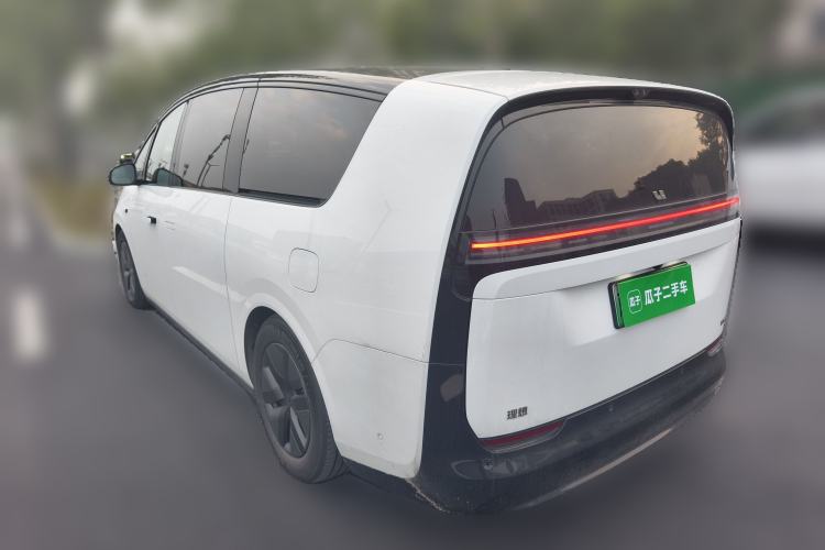 Used Li Auto MEGA 2024 Ultra Model
