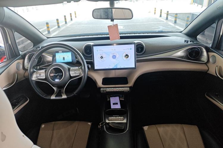 Used BYD Dolphin 2024 Honor Edition 420km Freedom Version Center Console