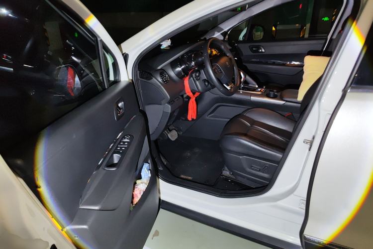 Used Peugeot 3008 2016 2.0L Automatic Trend Edition Driver Seat