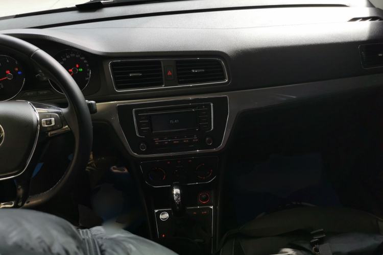 Used Volkswagen Lavida 2017 1.6L Automatic Comfort Edition