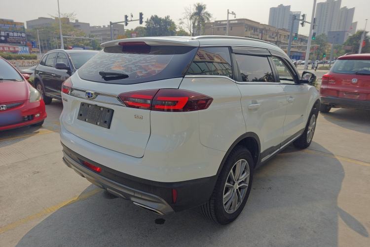 Used Geely Auto Emgrand X7 Sport 2018 1.8TD Automatic Two-Wheel Drive Smart 4G Connected Version

