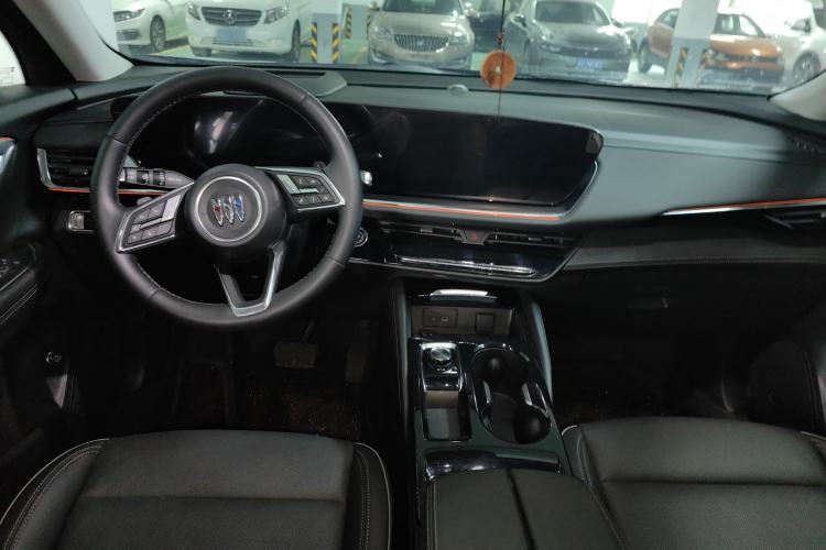 Used Buick Envision 2024 Encore Plus 28T Two-Wheel Drive Luxury Edition
