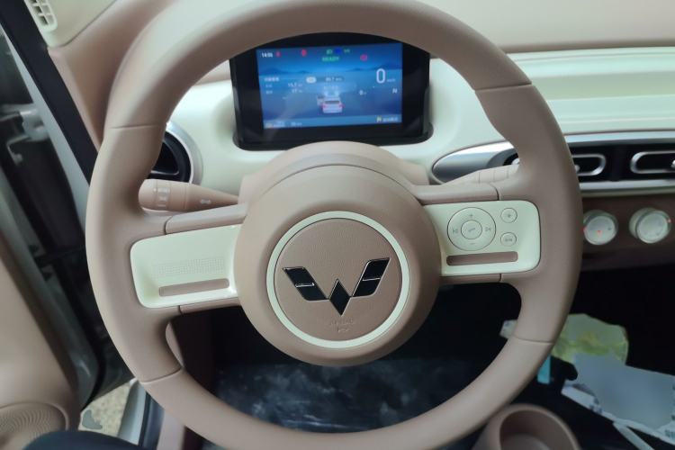 Used Wuling Hongguang MINIEV 2025 Four-Door Version Advanced Edition
