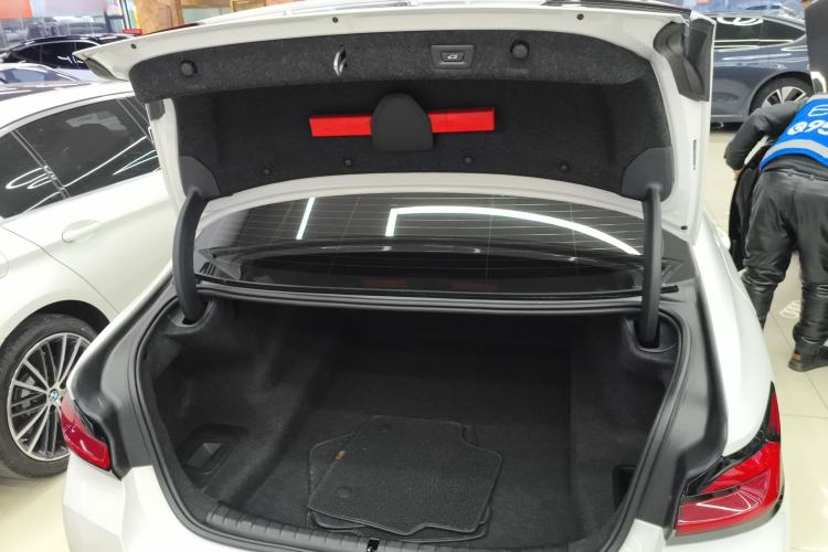 Used BMW 5 Series 2021 Facelifted 525Li M Sport Package
