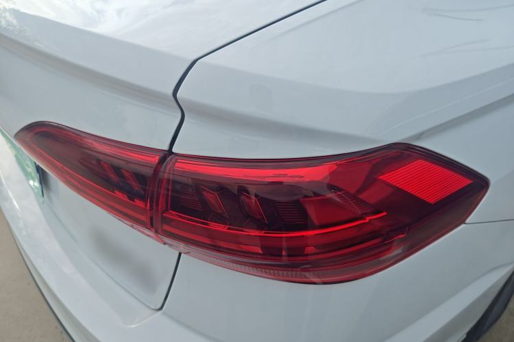 Used Volkswagen Bora 2025 200TSI DSG Enjoy Driving Navigation Edition Right Rear Taillight