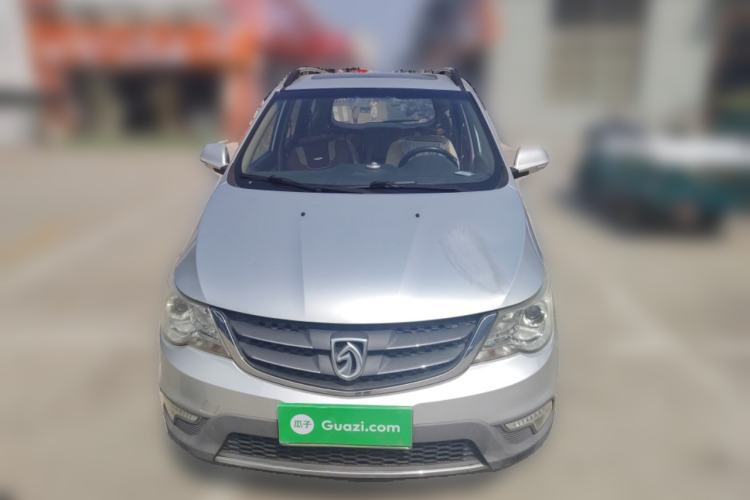 Used Baojun 730 2014 1.5L Manual Luxury Navigation ESP Version 7 Seats