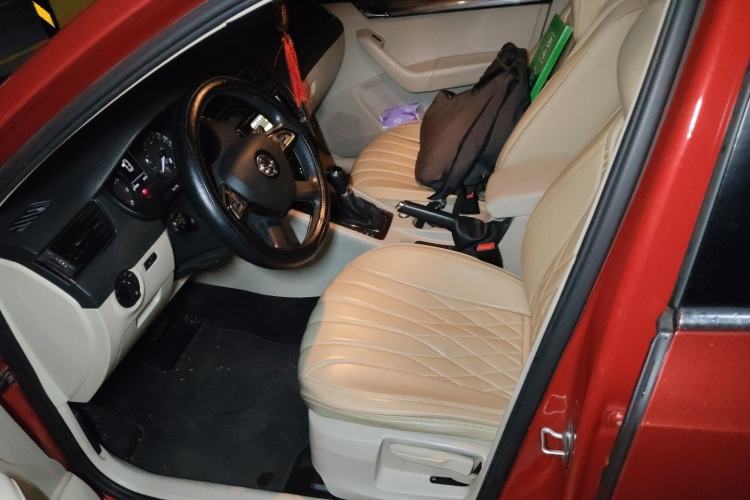 Used Skoda Octavia 2015 1.6L Automatic Yijun Edition Left Front Seat