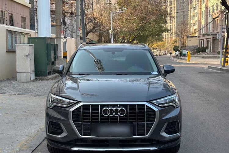 Used Audi Q3 2019 40 TFSI Fashionable and Elegant Model