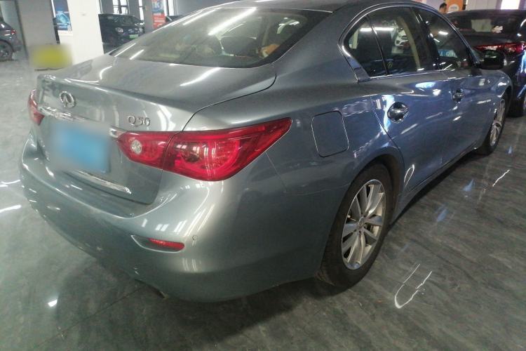 Used Infiniti Q50 2014 3.7L Luxury Edition Exterior 4